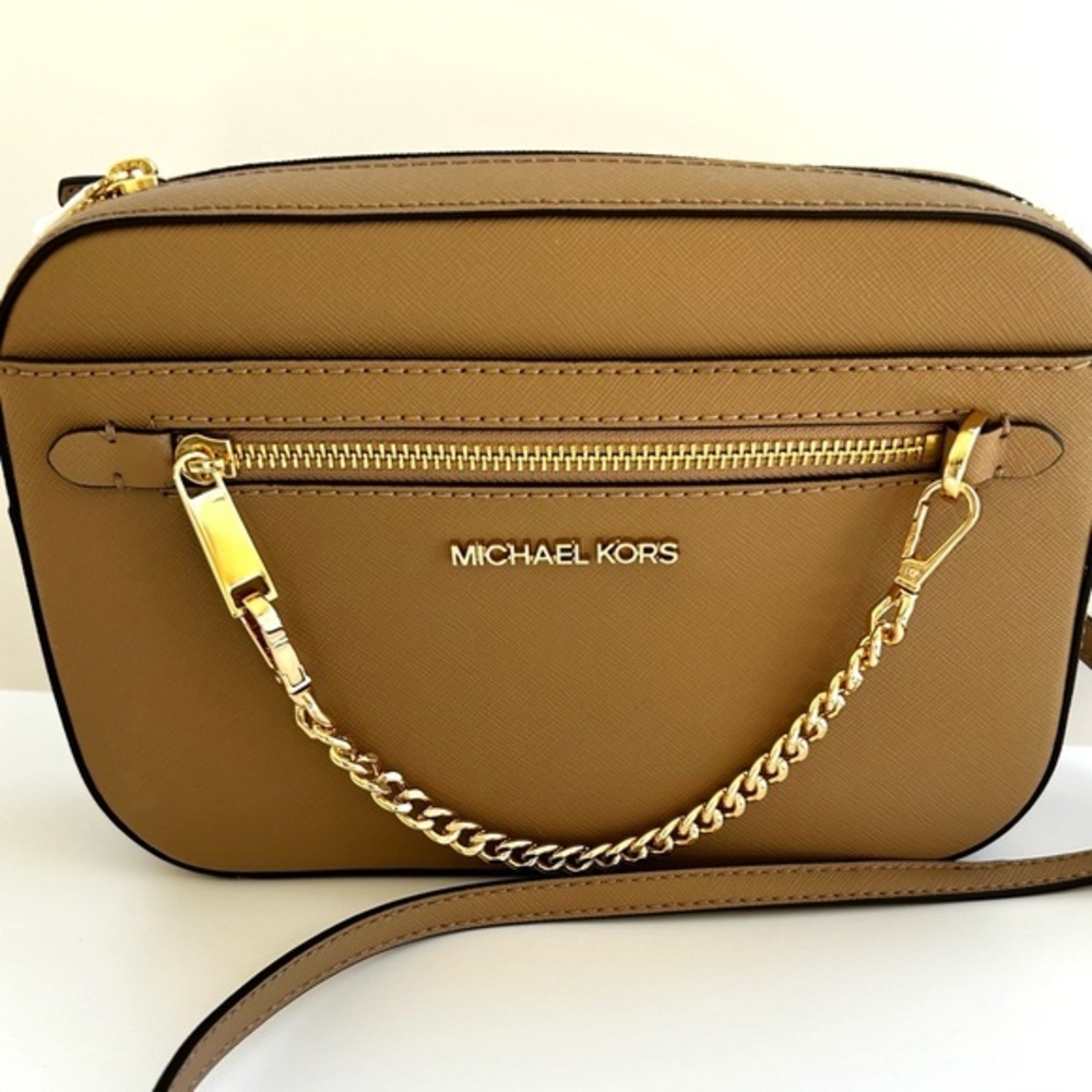🌸NWT Michael Kors Jet Set Large Camel Crossbody With Chain